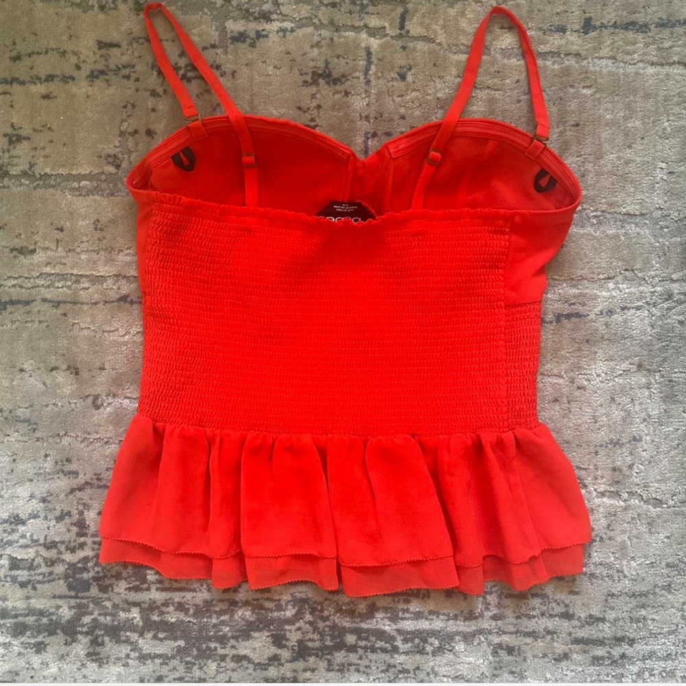 Red Top - Picture 3 of 4